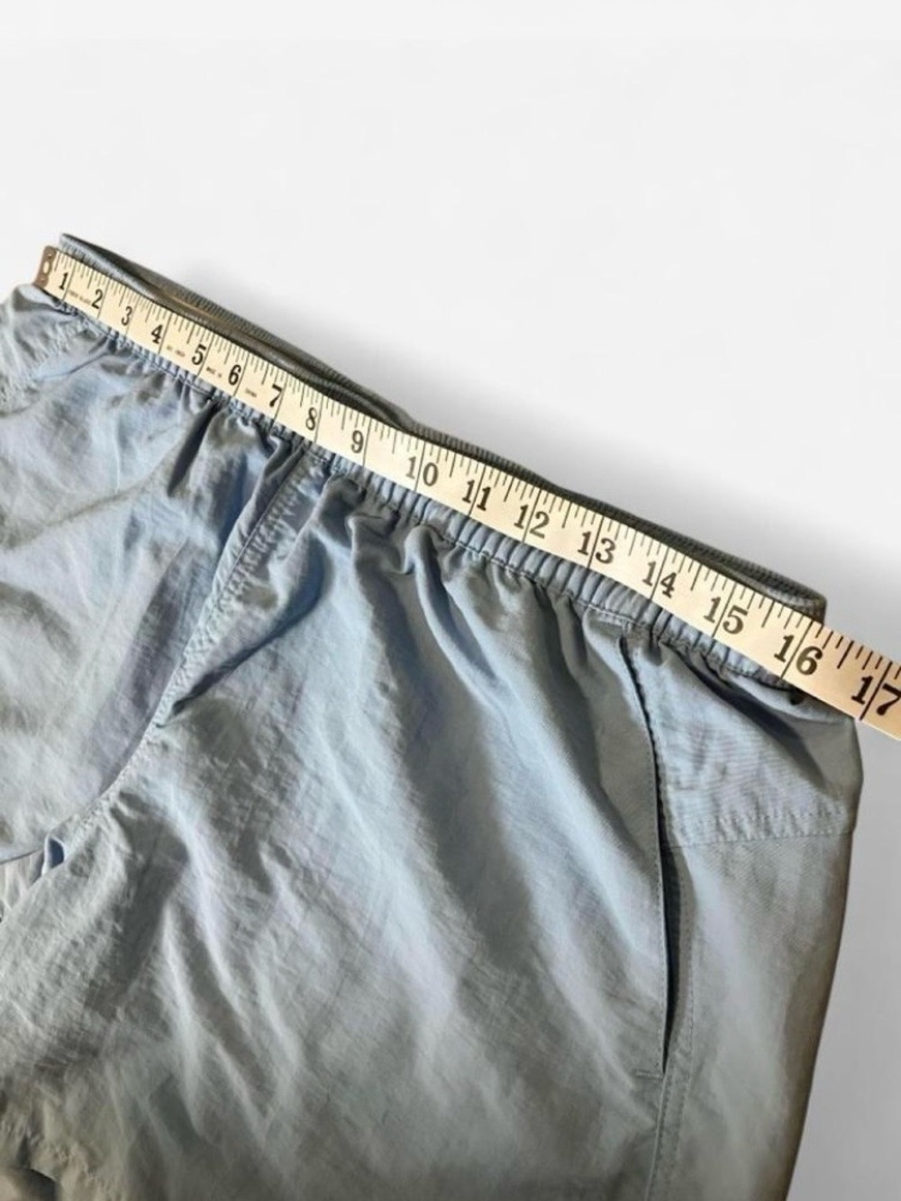 Patagonia Baggies Women’s Baby Blue Elastic Waist Shorts Size Large - Picture 3 of 6